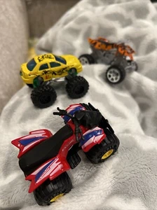 Greenbrier International EX500 3" Red Quad 4 Wheel ATV & Monster Truck & ATV - Picture 1 of 9
