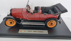 Signature Models 1:18 Diecast Model 1917 REO Touring Car Maroon w/ Black Int REA - Picture 1 of 19