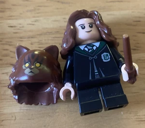 LEGO Hermione Granger, Slytherin Robe Cat Transformation minifigure (hp286) - Picture 1 of 2