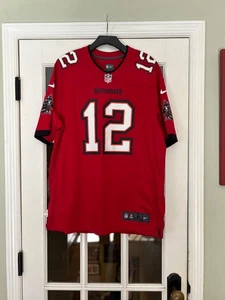 Tom Brady #12 Jersey Mens L Tampa Bay Buccaneers NFL Red Nike On Field - Picture 1 of 10