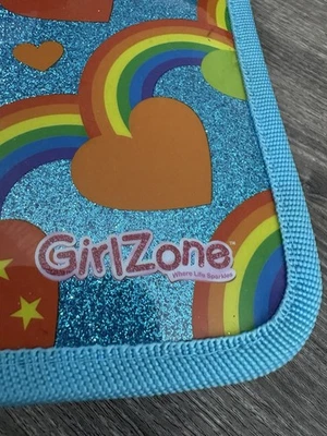 Cuaderno escolar Girl Zone con marcadores, lápices, blocs de notas, I Foto 1 de 4