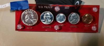 1958 U S Proof Set With Red Capital Holder Vintage Collectable - Image 1 of 2