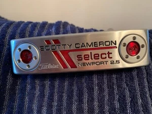 2014 CUSTOM SCOTTY CAMERON SELECT NEWPORT 2.5 + 34" LONG + RED GRIP + HEADCOVER - Picture 1 of 7