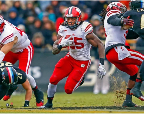 Melvin Gordon Wisconsin Badgers Unsigned Running 11" x 14" Photo - Fanatics Cover