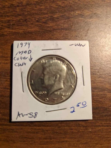 1974 KENNEDY HALF DOLLAR MIS-ALIGNED DIE /COLLAR CLASH   AU   , ERROR COIN W-77 Cover