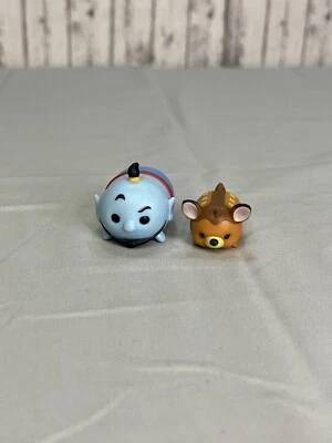 Figuras de vinilo pequeñas Disney Tsum Tsum Aladdin Genie y Bambi Foto 1 de 4