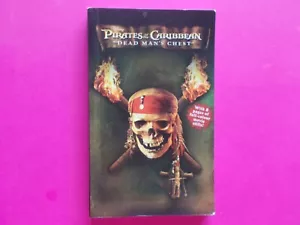 PIRATES OF THE CARIBBEAN - DEAD MAN'S CHEST - DISNEY MOVIE NOVEL **LIKE NEW - Picture 1 of 4