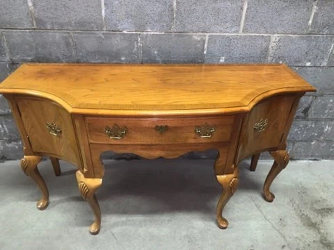 Vintage Thomasville Fisher Park Queen Anne Sideboard 62x22x34T Cover
