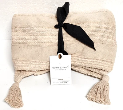 Hogar y Mano con Magnolia Texturizado Rayas Dobby Manta Rubor 50 x 60 Foto 1 de 4