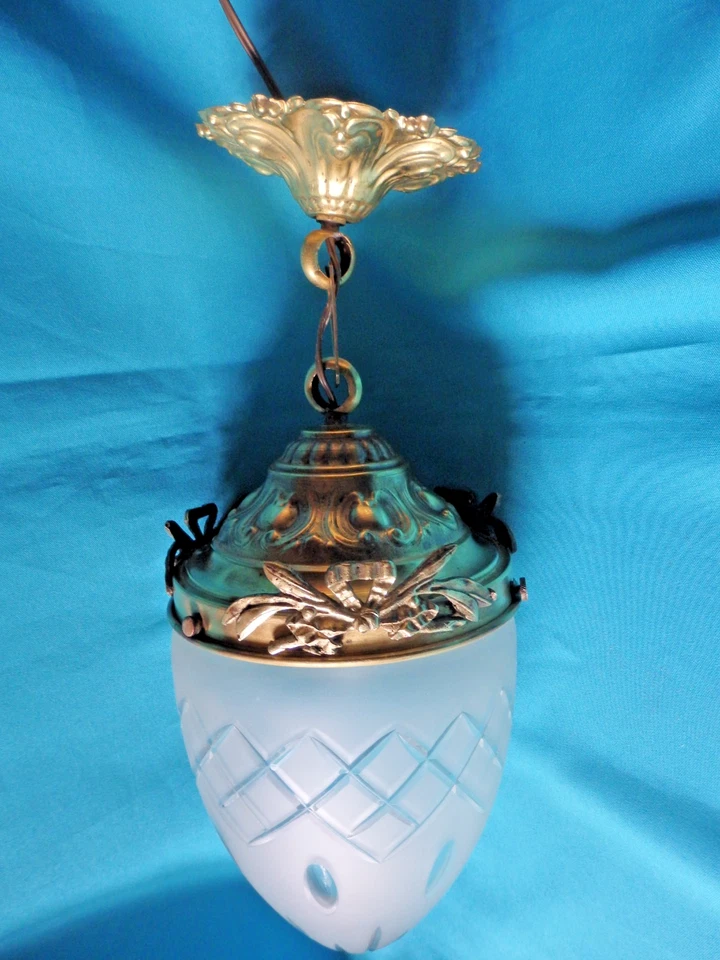 ANCIEN LUSTRE PLAFONNIER BRONZE LAITON STYLE LOUIS XVI OGIVE CRISTAL ST LAMBERT - Photo 1/4