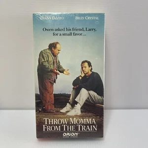 New Sealed Throw Momma From The Train VHS 1988 Movie Billy Crystal Danny DeVito - Picture 1 of 6