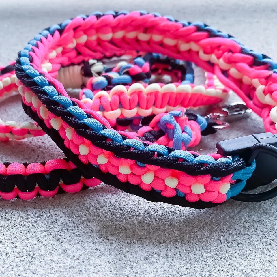 Набор воротников и поводков с цветочным рисунком - Изображение 1 из 4