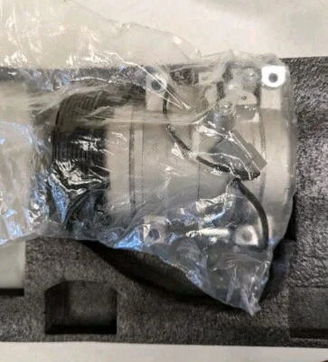 AC COMPRESSOR+Clutch TOYOTA 2.4L 02-06 Camry, 01-07 HIGHLANDER , 02-08 Solara - Image 1 of 4