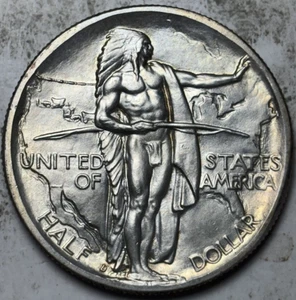 1938-D Oregon 50c Commemorative Half Dollar. Attractive AU/UNC Example! - Picture 1 of 2