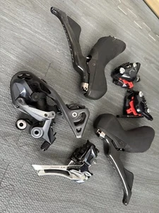 Shimano Ultegra R8000 11 Speed Mechanical Disc Brake Groupset - Picture 1 of 2