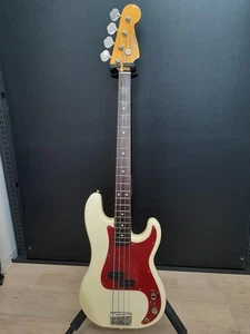 FENDER JAPAN electric bass PB62 - Picture 1 of 19
