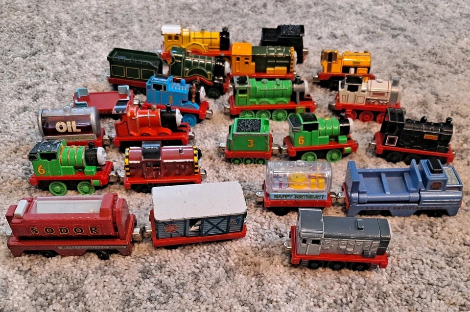  Lot Of 22 Thomas Train Engines Cars Diecast Gullane, Learning Curve Magnetic  - Image 1 of 4