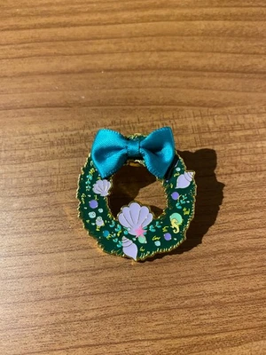 Ariel - Prendedor caja ciega arco 3D coronas princesa Loungefly Disney - BoxLunch Foto 1 de 2