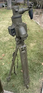 1956 U.S. Skysweeper 75mm Anti-Aircraft Gun Sight Target Selector, T-25 Tripod - Picture 1 of 19