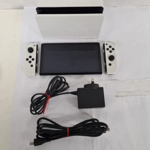 Nintendo Switch Console OLED Model 64GB - White *B-GRADE* (FREE SHIPPING) - Picture 1 of 9