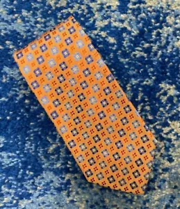 Corbata Boss Hugo Boss naranja azul geométrica 100 % seda hecha en Italia - Imagen 1 de 5