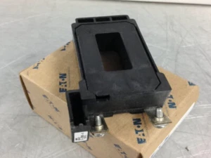 9-3285-9 CUTLER-HAMMER DISTRIBUTION EQUIPMENT/CONTROLS STARTER RENEWAL PARTS - Picture 1 of 3