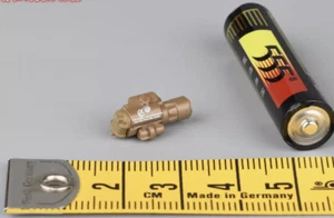 Pistol Light for EASY&SIMPLE ES 06031 Doom's Day Kit 1/6 Scale Action Figure 12“ - Picture 1 of 2