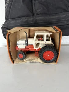 Ertl Case 2590 - Picture 1 of 3