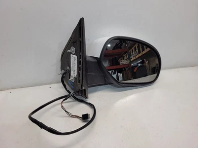 2007-14 Chevrolet Suburban пассажирское боковое зеркало - питание без поворота *ПОТЕРТОСТИ - Изображение 1 из 4