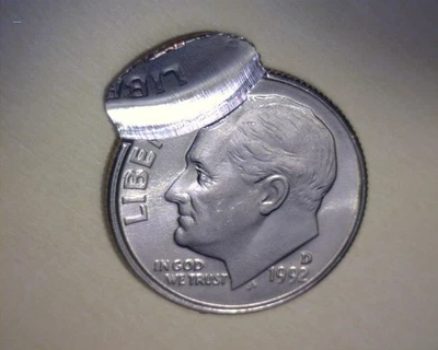 1992 D ROOSEVELT DIME🌟DOUBLE STRIKE🌟STRETCHED 2ND STRIKE REV.🌟US ERROR COIN - Image 1 of 4