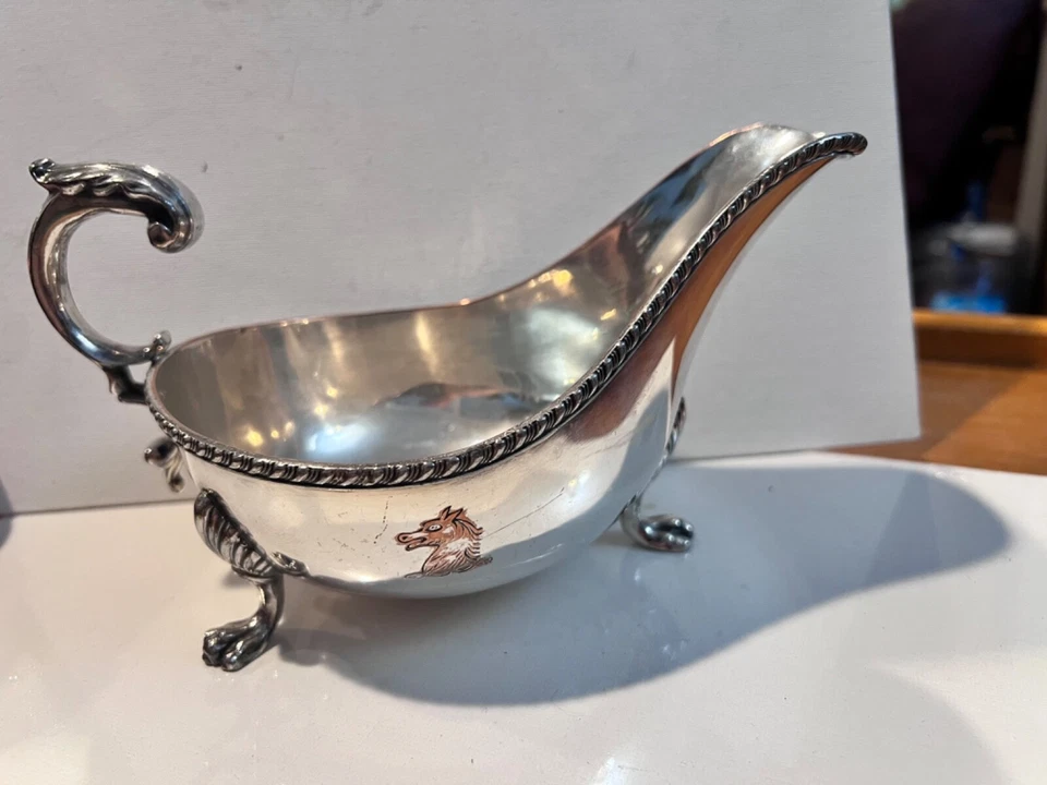 复古维多利亚英国脚镀银酱汁船 — 第 1/4 张图片