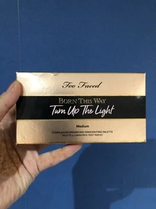 Too Faced Born This Way Turn Up The Light Highlighting Palette 'Medium’ New - Picture 1 of 5