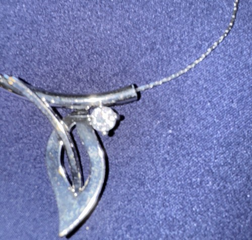 VETEMENTS Collana con ciondolo zirconi colore argento foglia catena di grano 18 21 pollici con goccia 3 in