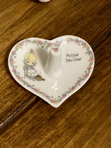 Vintage Precious Moments Ringhalter "Mother Sew Dear" - Bild 1 von 6
