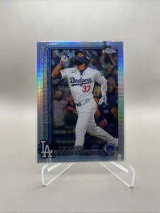 2025 Topps Chrome MLB - Prism Refractor - #128 Teoscar Hernandez - LA Dodgers - Picture 1 of 2