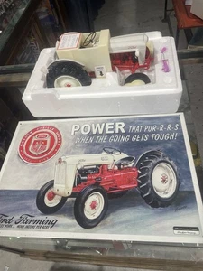 1953 Ford Jubilee Tractor  1/12 scale  Franklin Mint . New In Box +  16x10 Sign - Picture 1 of 5