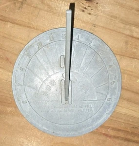 Universal Specialties Company Metal Sun Dial 4.5" Diameter Solar Timepiece - Picture 1 of 5