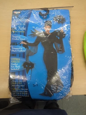 Vanessa Cuervo de la Noche Disfraz de Lujo Terciopelo Aplastado Pluma VESTIDO SOLO L  Foto 1 de 4