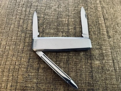 Vintage Combo 3 Blade Stainless Steel Pocket Knife - Image 1 of 4