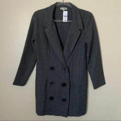 LF the brand Love Women's Size Medium 6-Button Gray Houndstooth Blazer - Image 1 of 4