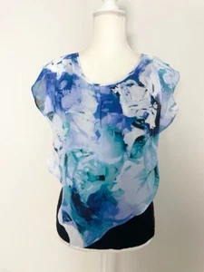 Apt. 9 Damenbluse Größe PXS blau Blumenmuster integriertes Cami plissiert U-Ausschnitt - Bild 1 von 13