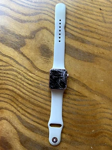 Apple Watch Series 3 38mm Gold Aluminum Pink Sand Sport Band - 3D211LL/A - Picture 1 of 1