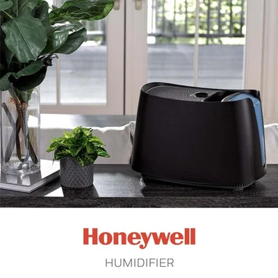 Honeywell Cool Moisture Humidifier 1.1 Gallon Black HCM350BV3 - Image 1 of 4