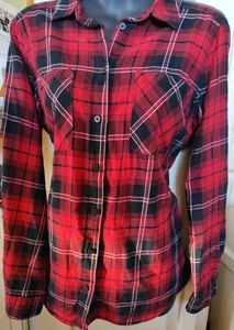 Divided H&M Hemd mit Knopfleiste Damen Größe 4 Small rot/schwarz/weiß karierte Ärmel  - Bild 1 von 2