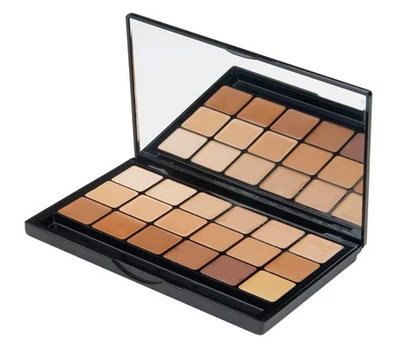 GRAFTOBIAN Glamour Crème Ultra HD Foundation Super Palette - WARM - Image 1 of 4