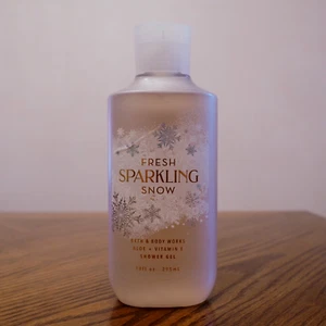 Nuevo BATH & BODY WORKS Fresco Brillante Nieve Aloe + Gel de Ducha Vitamina E 10 Fl Oz - Imagen 1 de 1