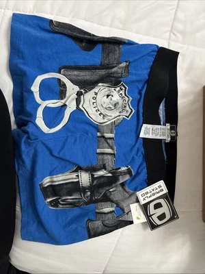Calzoncillos para hombre brevemente declarados “policía especial” Foto 1 de 3
