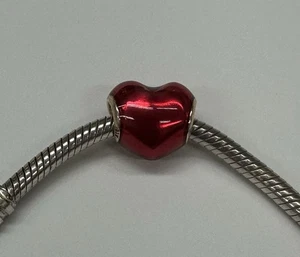 Pandora Moments 925 ALE Sterling Silver Metallic Red Heart Charm ~ 799291C02 - Picture 1 of 5