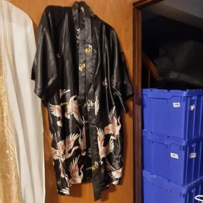 ¡NUEVO! Mujeres Corto Kimono Bata Dama de honor Satén Camisón Albornoz Pájaros Talla XL Foto 1 de 4