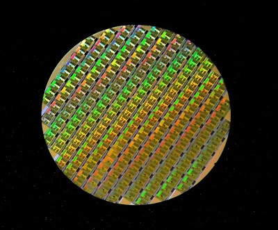 Silicon Wafer RM7000  64bit MIPS CPU Circa 1999 - Image 1 of 4